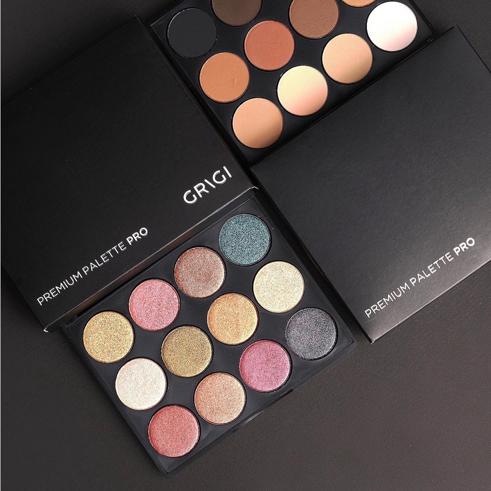 Pink and Gold Eyeshadow Palette with Shimmer and Matte Finishes